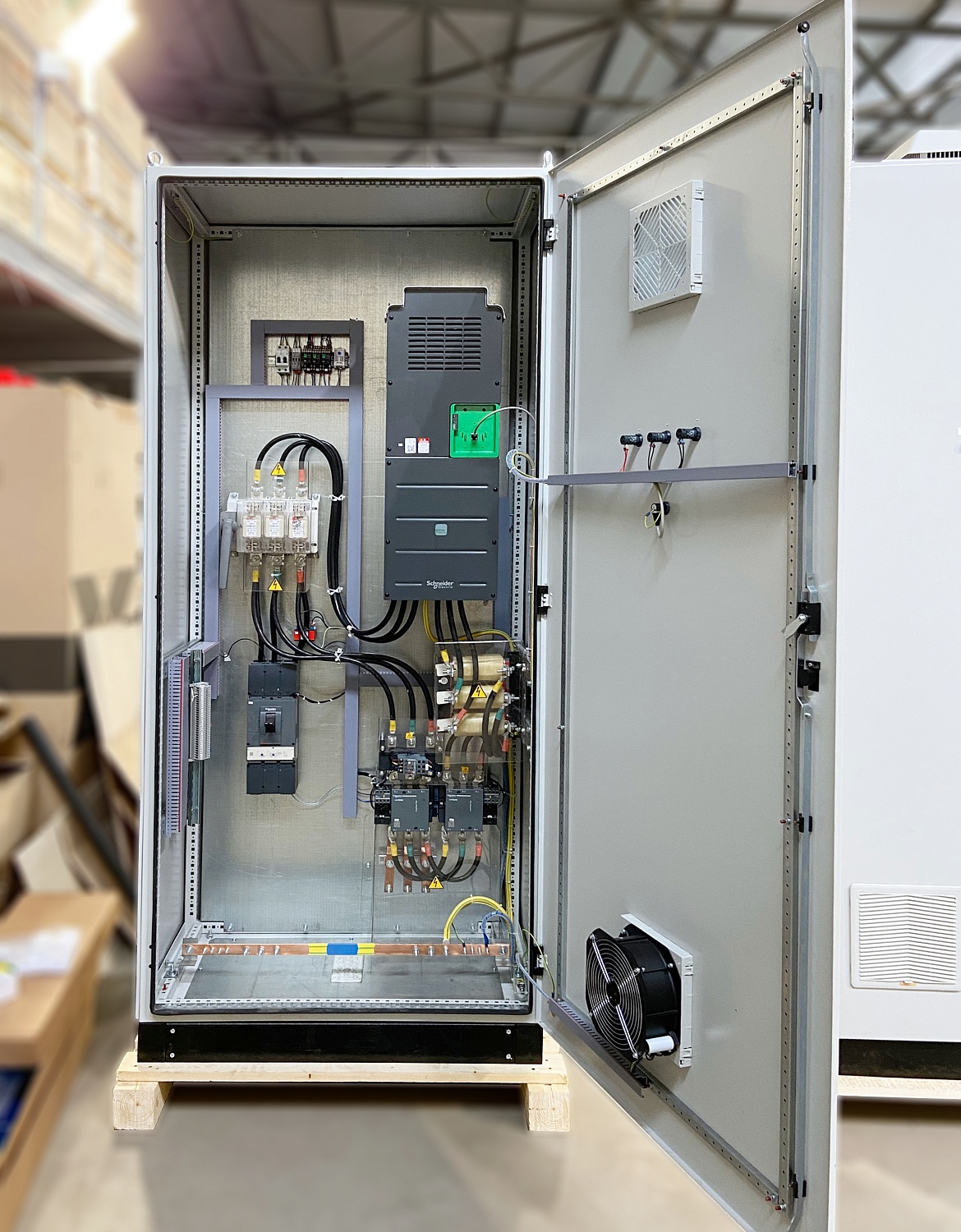 Шкафы управления насосами и дымососом для ТЭЦ