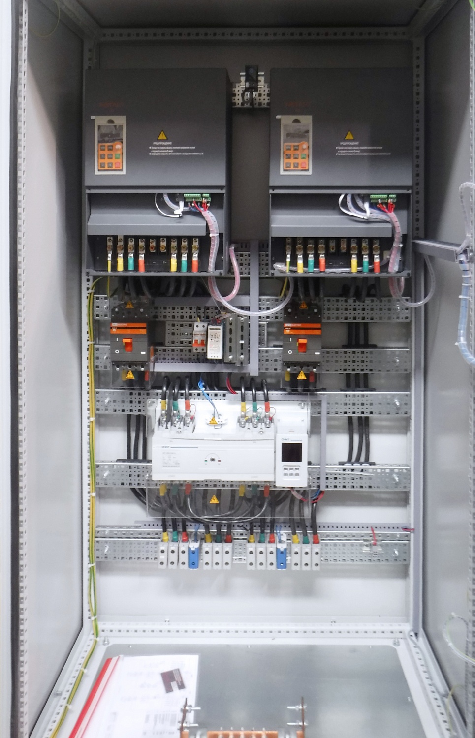 Шкаф управления насосами для угольной шахты